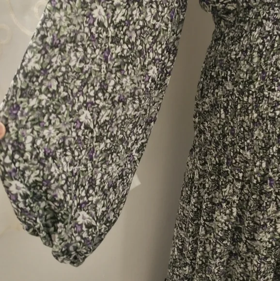 Astr floral ruffle puff sleeve asymmetrical midi dress M - Picture 3 of 11